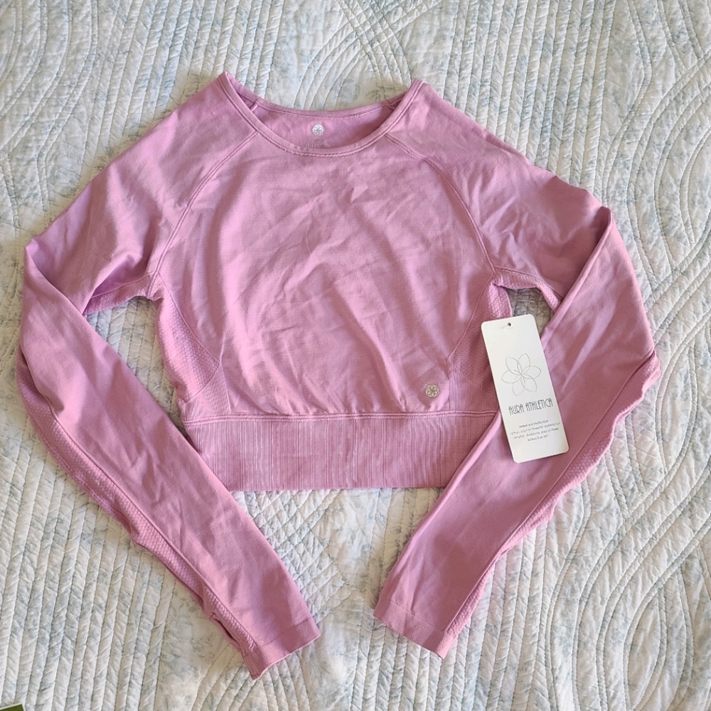 Aura long sleeve crop top